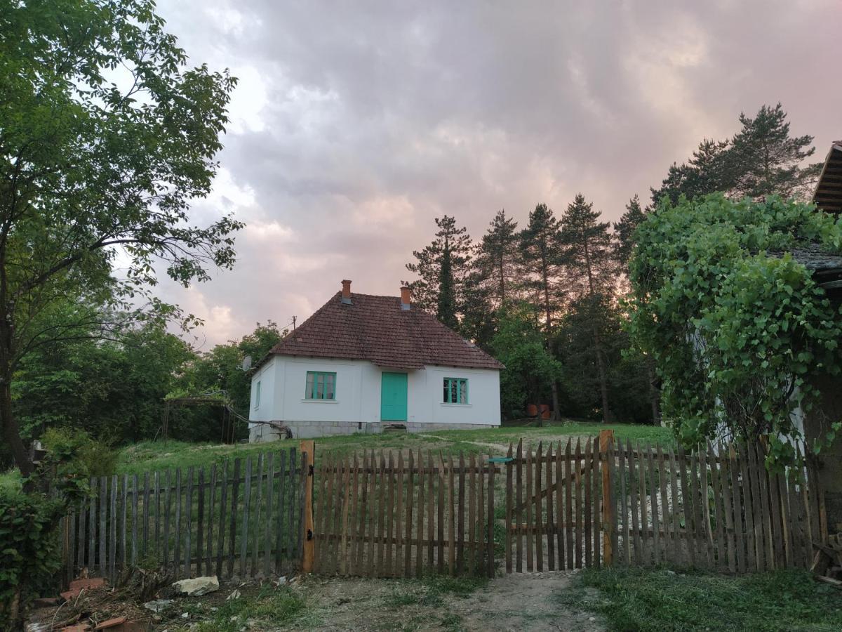 Vacation House Stala La La Pozega ภายนอก รูปภาพ